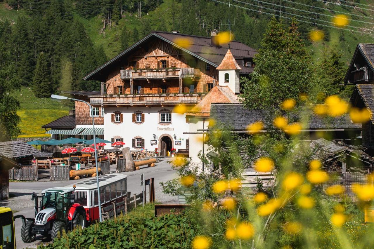 Matreier Tauernhaus Hotel Matrei in Osttirol Luaran gambar